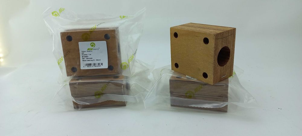 Запчастини комбайнів та тракторів Джон Дір 935/945/955/975/1052/1055..