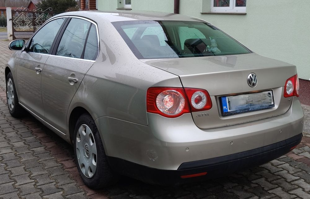 Volkswagen Jetta 1.6 FSI benzyna 2007r