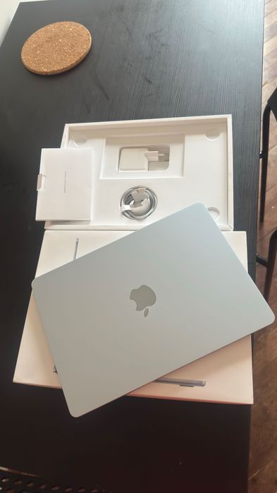 Macbook Air sky blue 16gb ram 256gb ssd