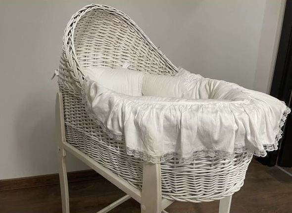 Плетена люлька кроватка з лози