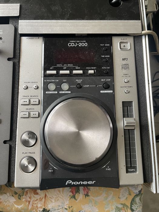 Zestaw DJ Pioneer – 2× CDJ-200 + DJM-250 + case