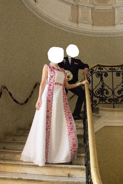 Сукня/плаття весільна з вишивкою/орнаментом,вишиване плаття