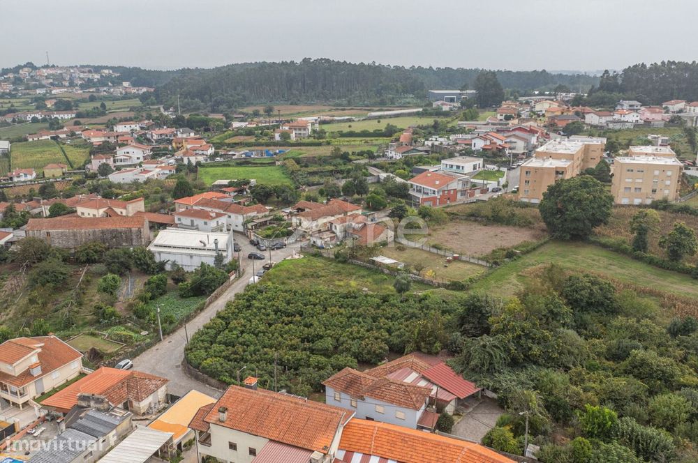 Moradia Independente com projeto aprovado para Venda em Coronado