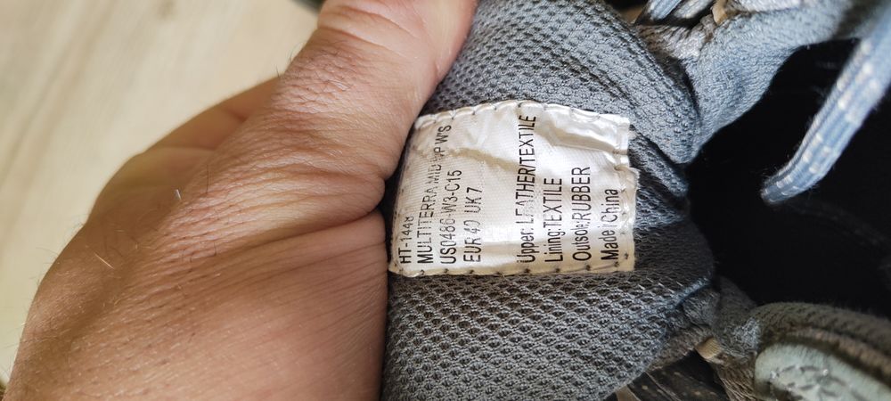 Buty trekkingowe Hi-Tec rozmiar 40 wodo odporne!