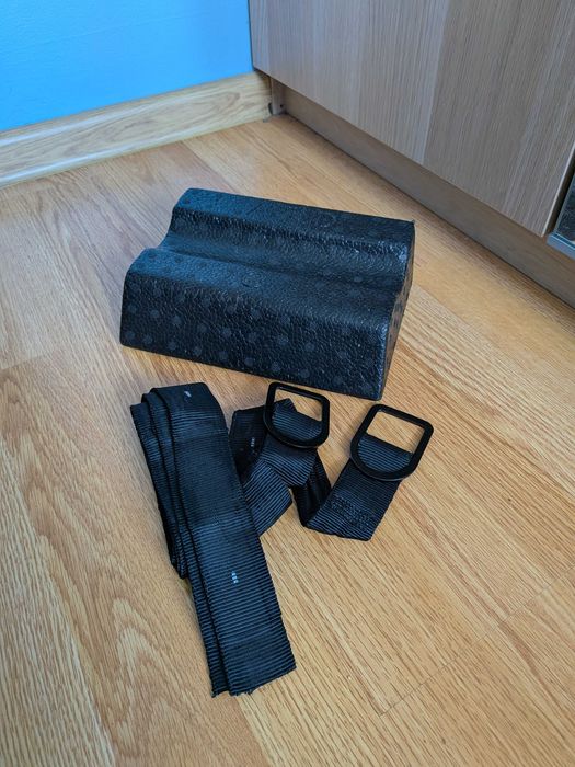 Fotelik samochodowy tyłem Axkid Minikid RWF 9-25