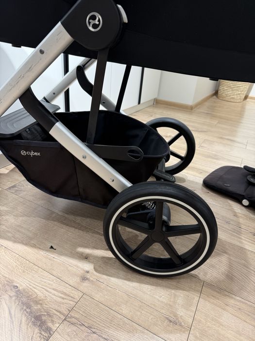 Коляска Cybex Balios S Lux 2 в 1 чорна люлька та прогулка