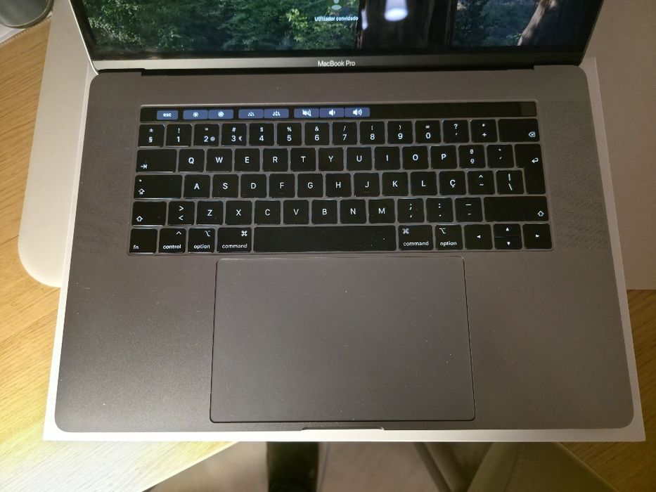 MacBook Pro 15 polegadas (modelo A1990) - Intel Core I7 | 16GB Ram | 1TB memória