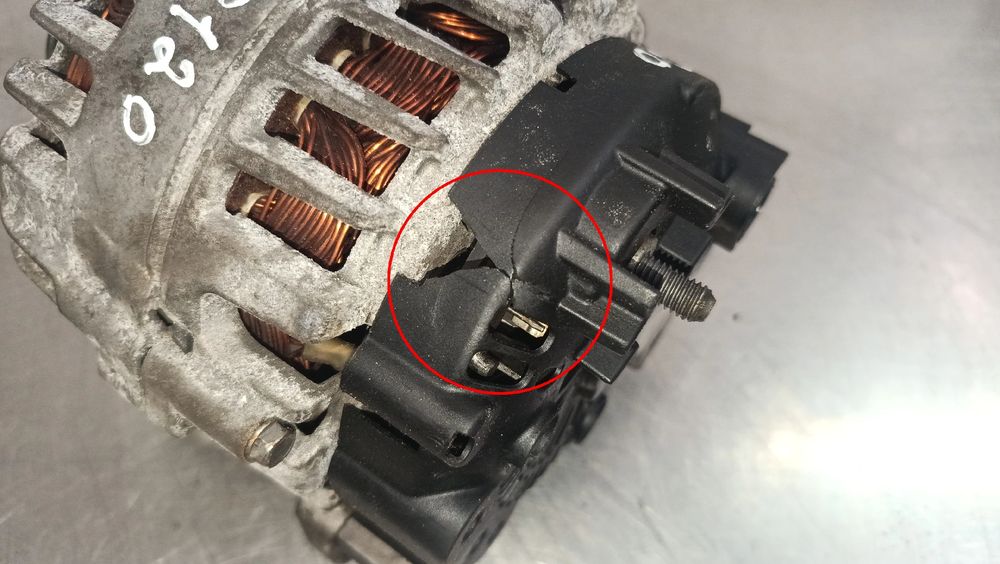 Alternador AUDI A3 (8P1)