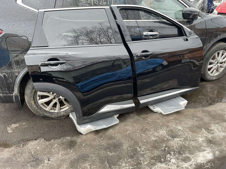 Двери Nissan Rogue T33 24 г цвет KH 3