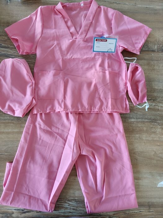 Strój - kostium lekarza dla dziewczynki rozmiar 120 cm.