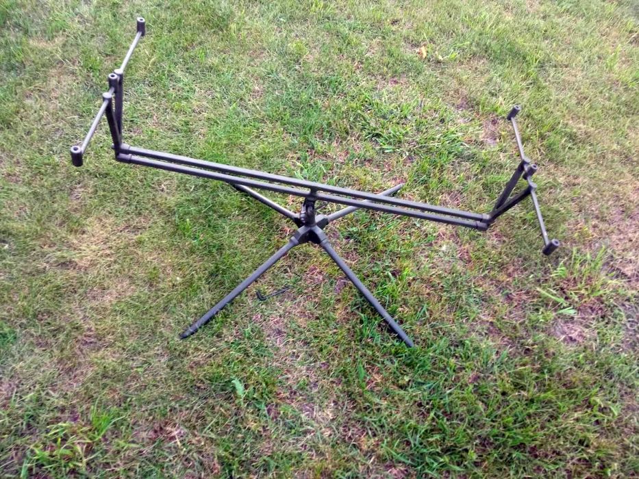 Rod Pod metalowy huśtawka na 3–4 wędki | stojak karpiowy