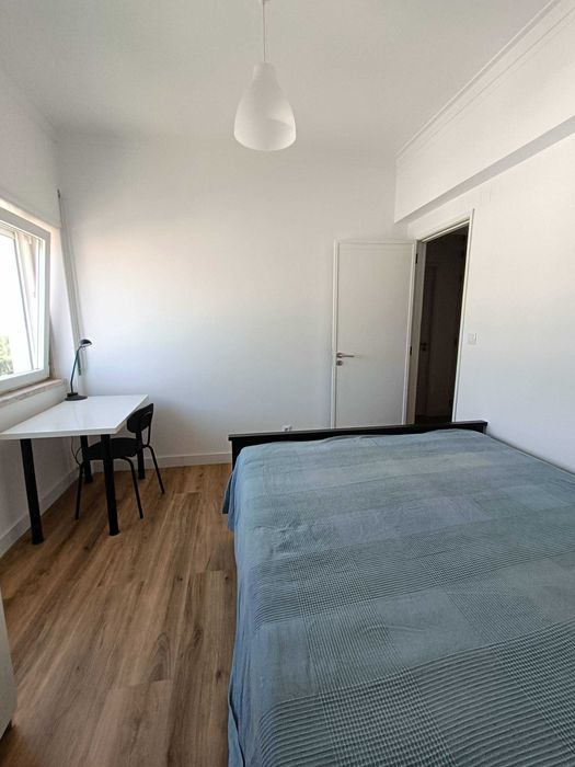 Quarto para estudantes junto ao metro