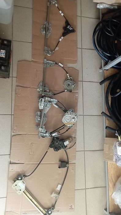 Склопідйомник стеклопідйомник 2110 лівий з мот 2109 зад прав лів 2123