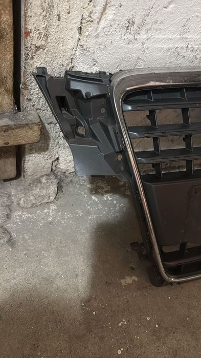Audi A4 B8 8K  Grill Zderzaka Przód 08-12