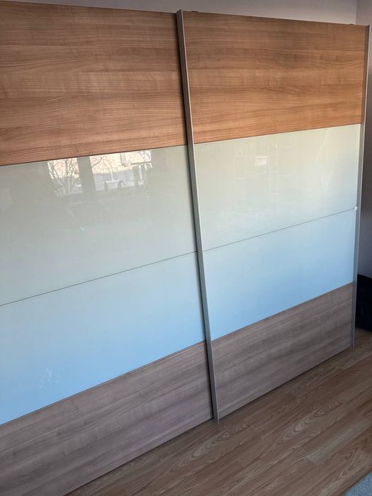 Sprzedam szafę z dostawą