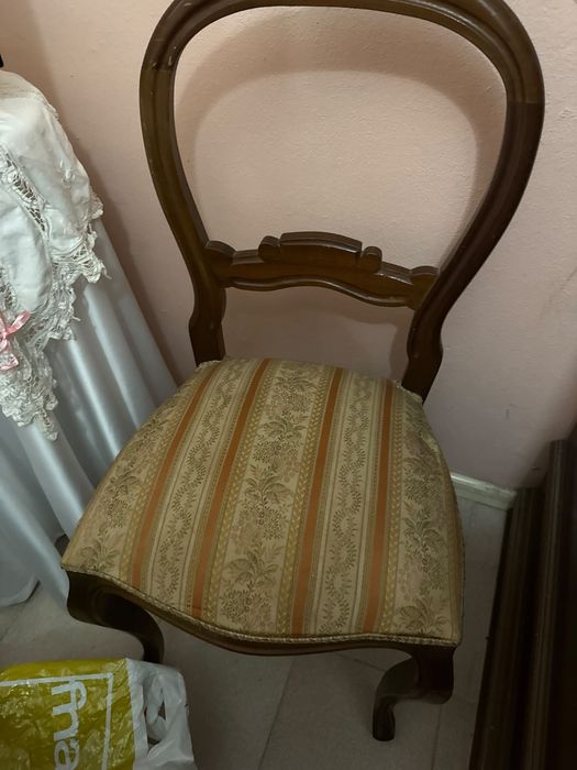 Conjunto de 4 Cadeiras Clássicas