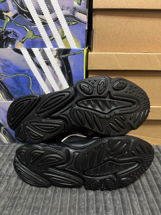 Жіночі кросівки ADIDAS OZWEEGO 38(24см) оригінал