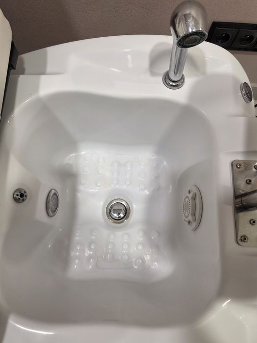 Fotel do pedicure SPA z masażem + misa z hydromasażem CENA DO NEGOCJACJI