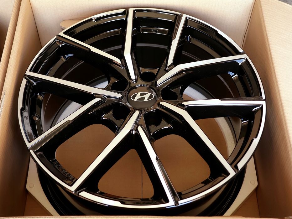HYUNDAI TUCSON NX4 III FELGI ALUMINIOWE 8X18 5X114,3 ET40 ALUTEC GERMANY