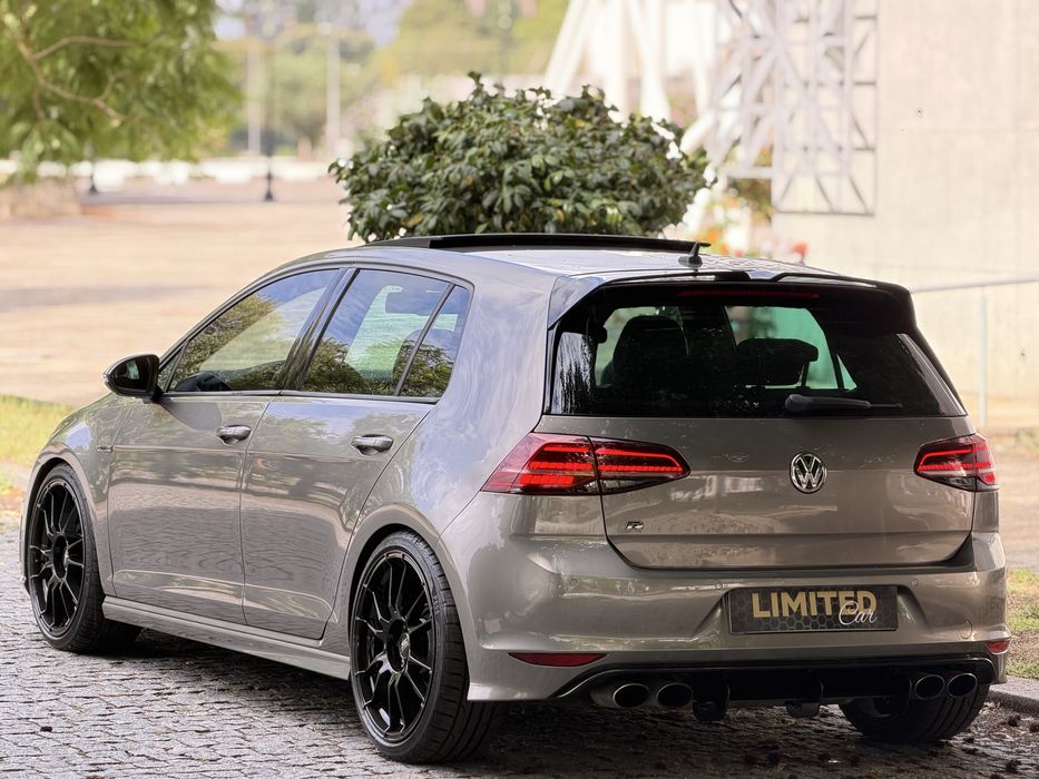 VW GOLF VII 2.0 TSI R — photo 2