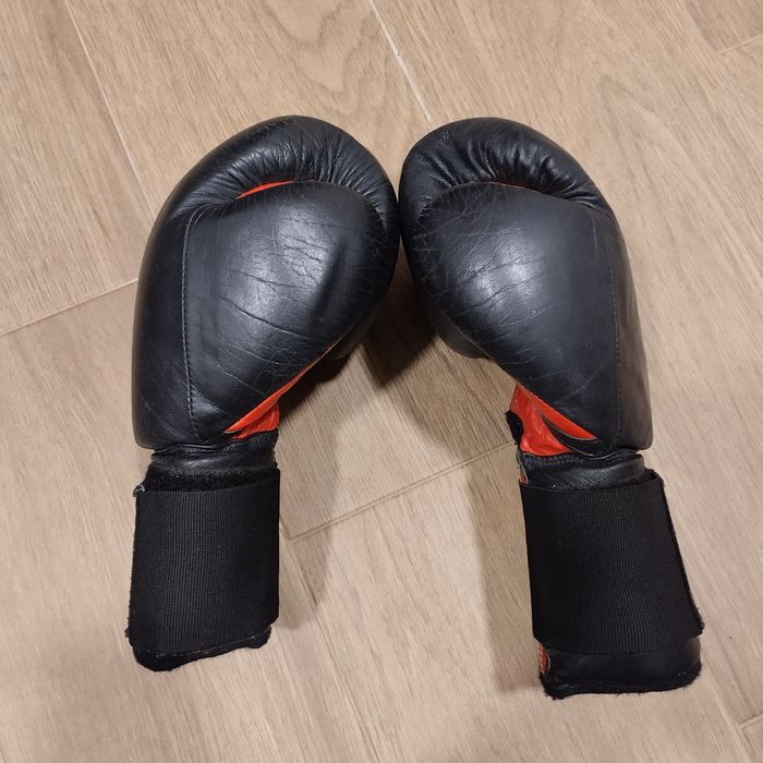 Luvas de boxe + ataduras/bandagens