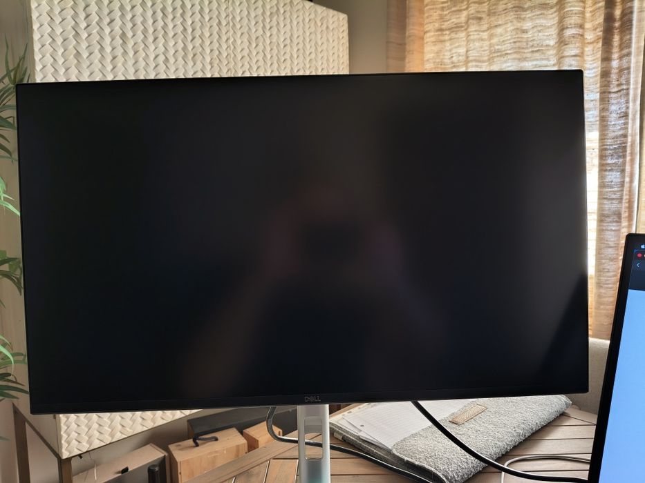 Monitor Dell pro 24 plus 2k
