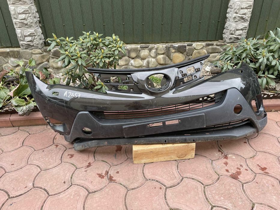 Бампер передній Toyota Rav 4 2012-2016