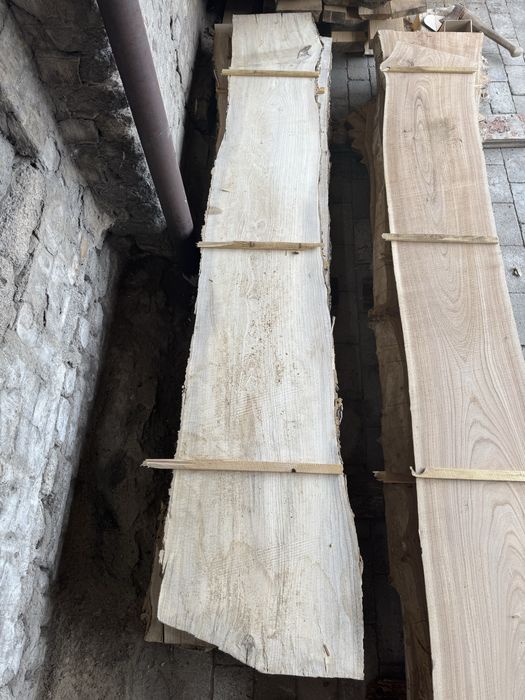 Продам слебы доска необрезная дуб, ясень, орех, акация