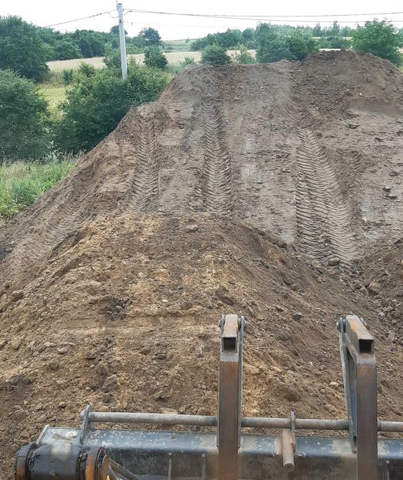 Ziemia,piasek z ziemią,ziemia do wyrównania terenu