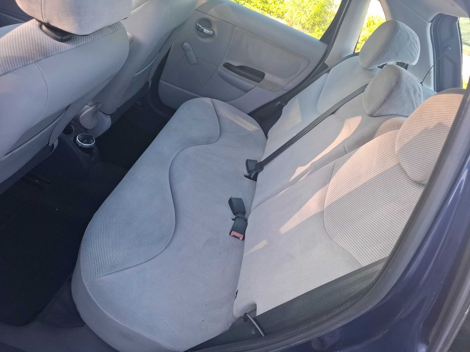 Citroên C3 1.1 Gasolina Apenas 165 mil Kms