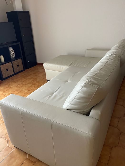 Sofá 3 lugares, c/chaise longue branco
