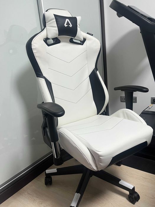 Cadeira Gaming Alpha Gamer Zeta Branca/Preta - NOVA