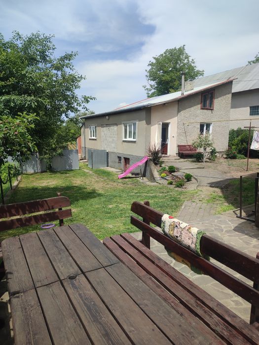 Продам будинок с. Бісковичі