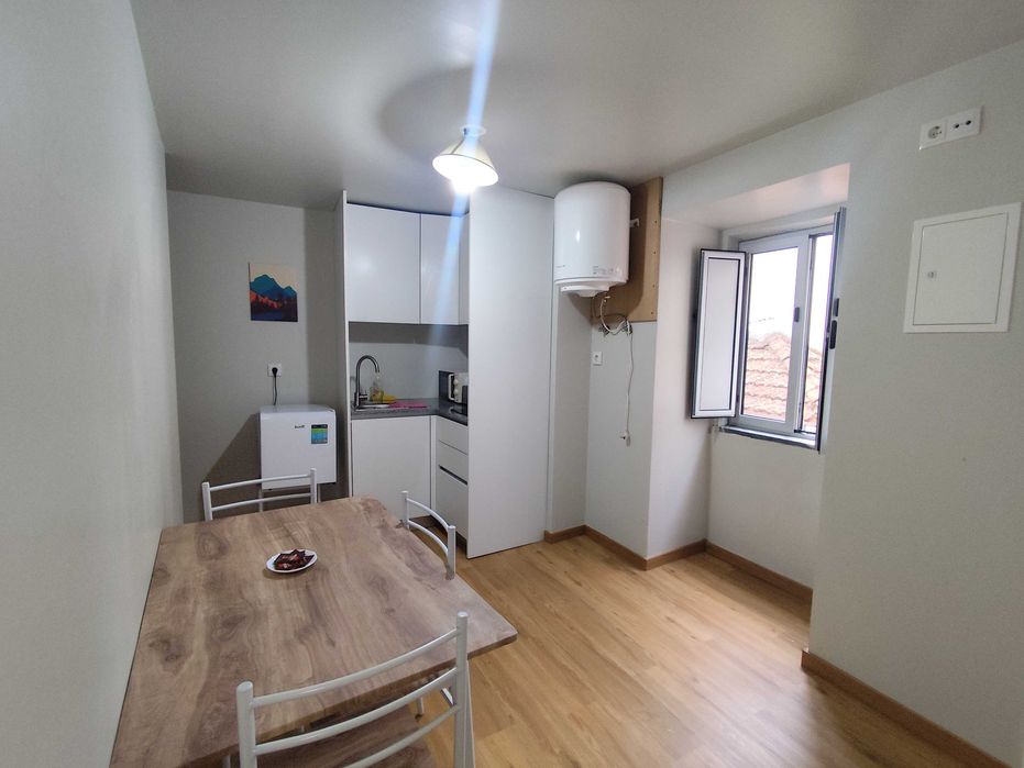 Arrenda-se Apartamento T1 na Baixa de Coimbra