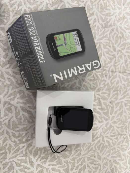 GARMIN EDGE 830 - Na Caixa