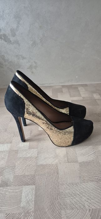 Piękne szpilki rozm. 36