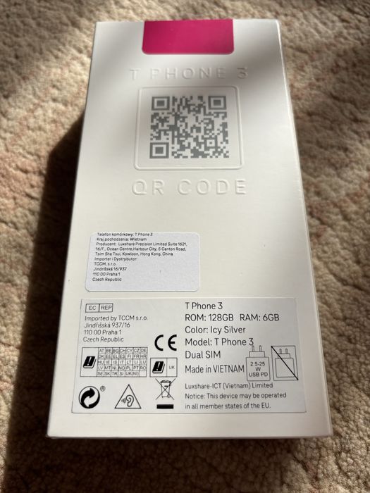 T PHONE 3, kolor Icy Silver