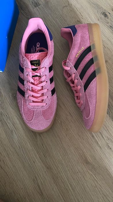 Gazelle rosas Adiddas