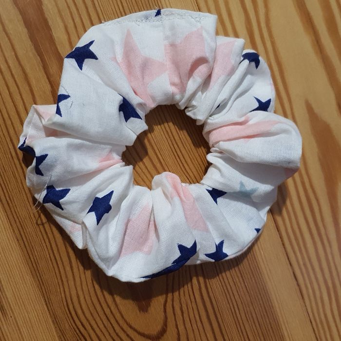 Handmade Gumka, gumki scrunchie do włosów szyte przez 10latka