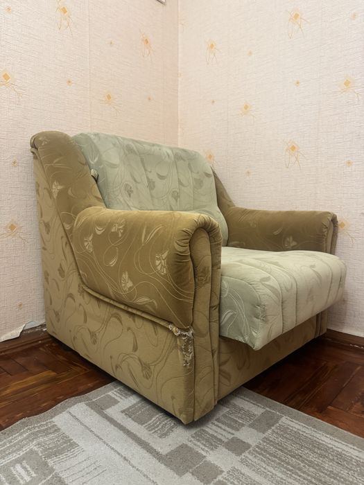 Продам крісло-кровать в гарному стані