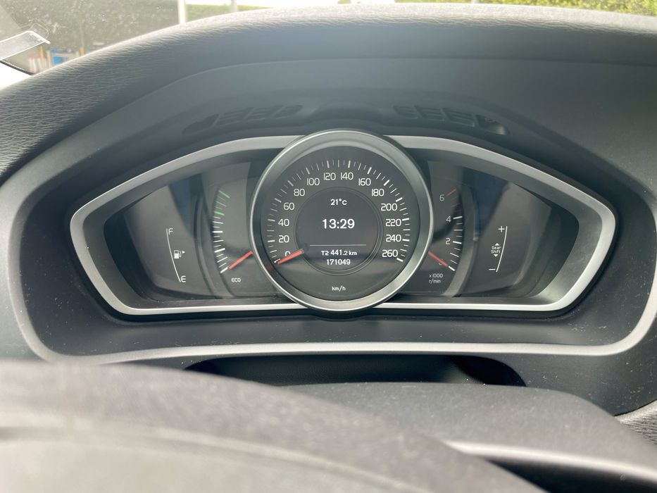 Volvo V40 D2 1.6D start & stop