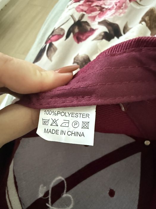 Czapka z daszkiem damska