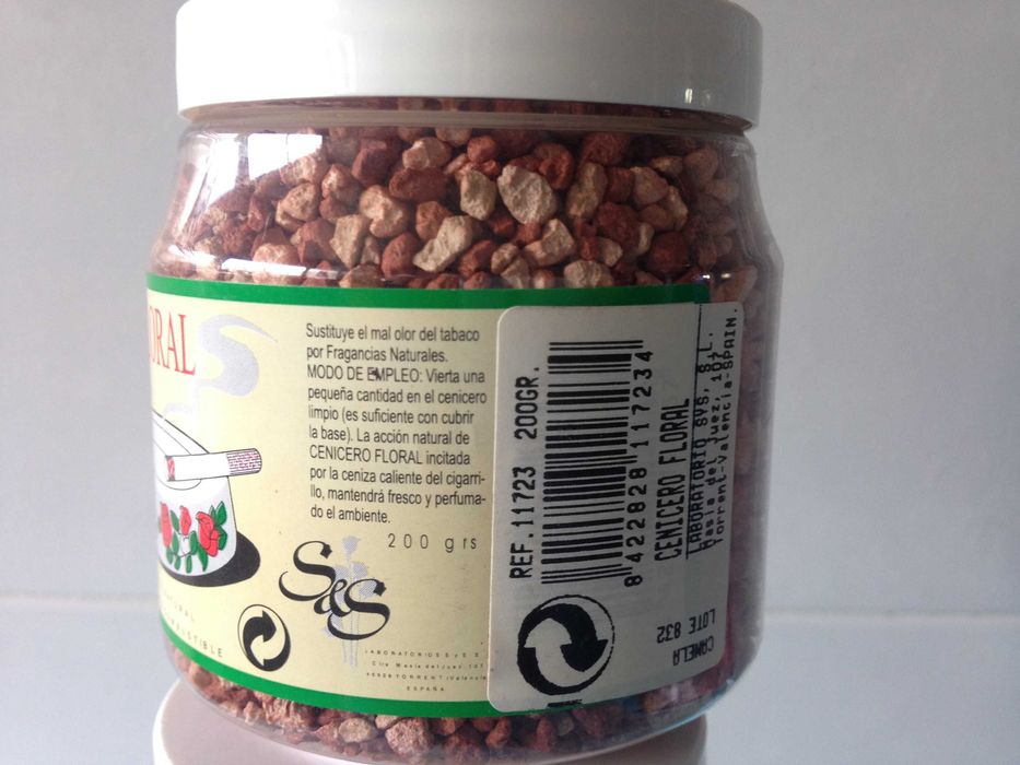 Areia perfumada para cinzeiros