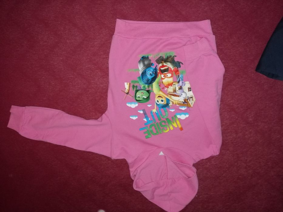 Bluza W głowie się nie mieści + spodniczka