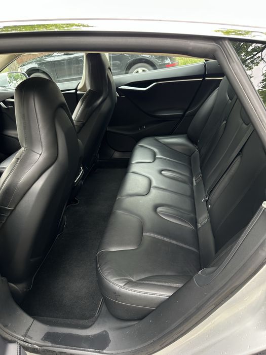 Tesla Model S  75 ( Тесла )