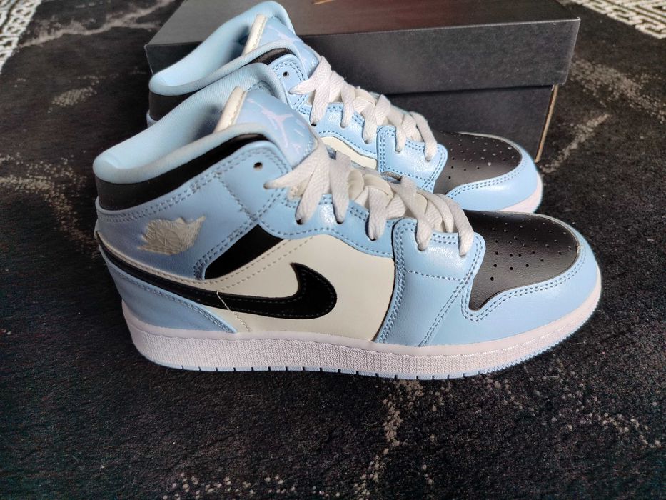 Air Jordan 1 Mid - Ice Blue r. 37.5