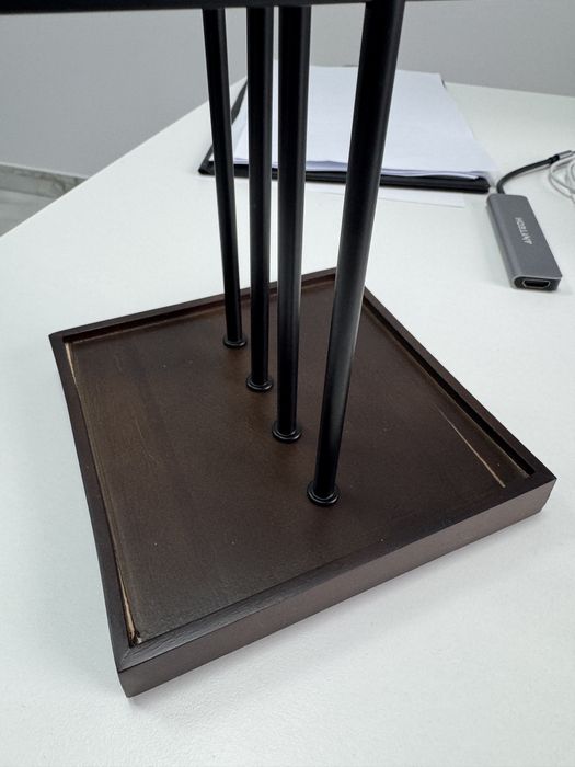 Stojak jak biżuterie