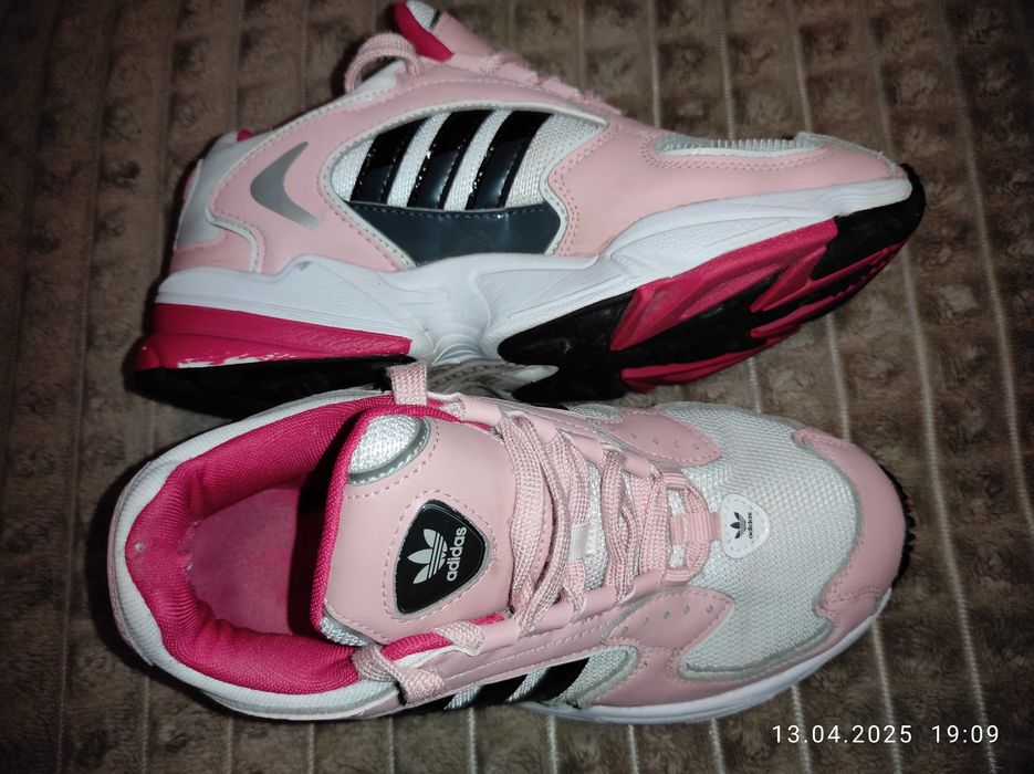 Buty Adidas damskie