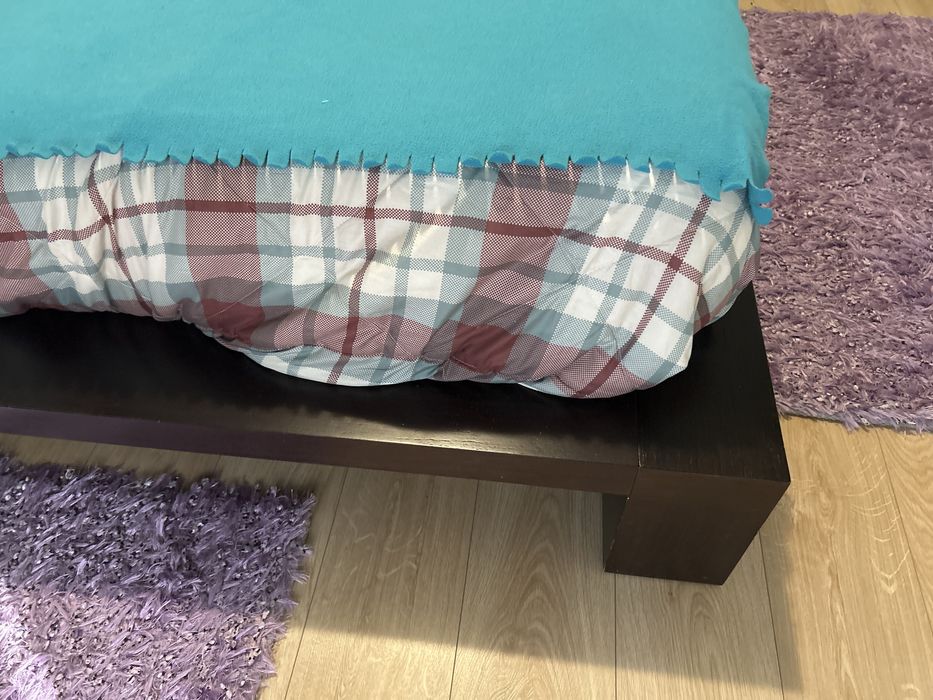 Cama casal king Size em madeira wengue