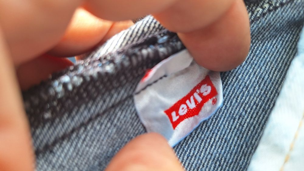 джинсы Levi's 501. w34